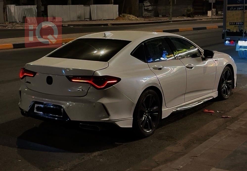 ئاکورا TLX